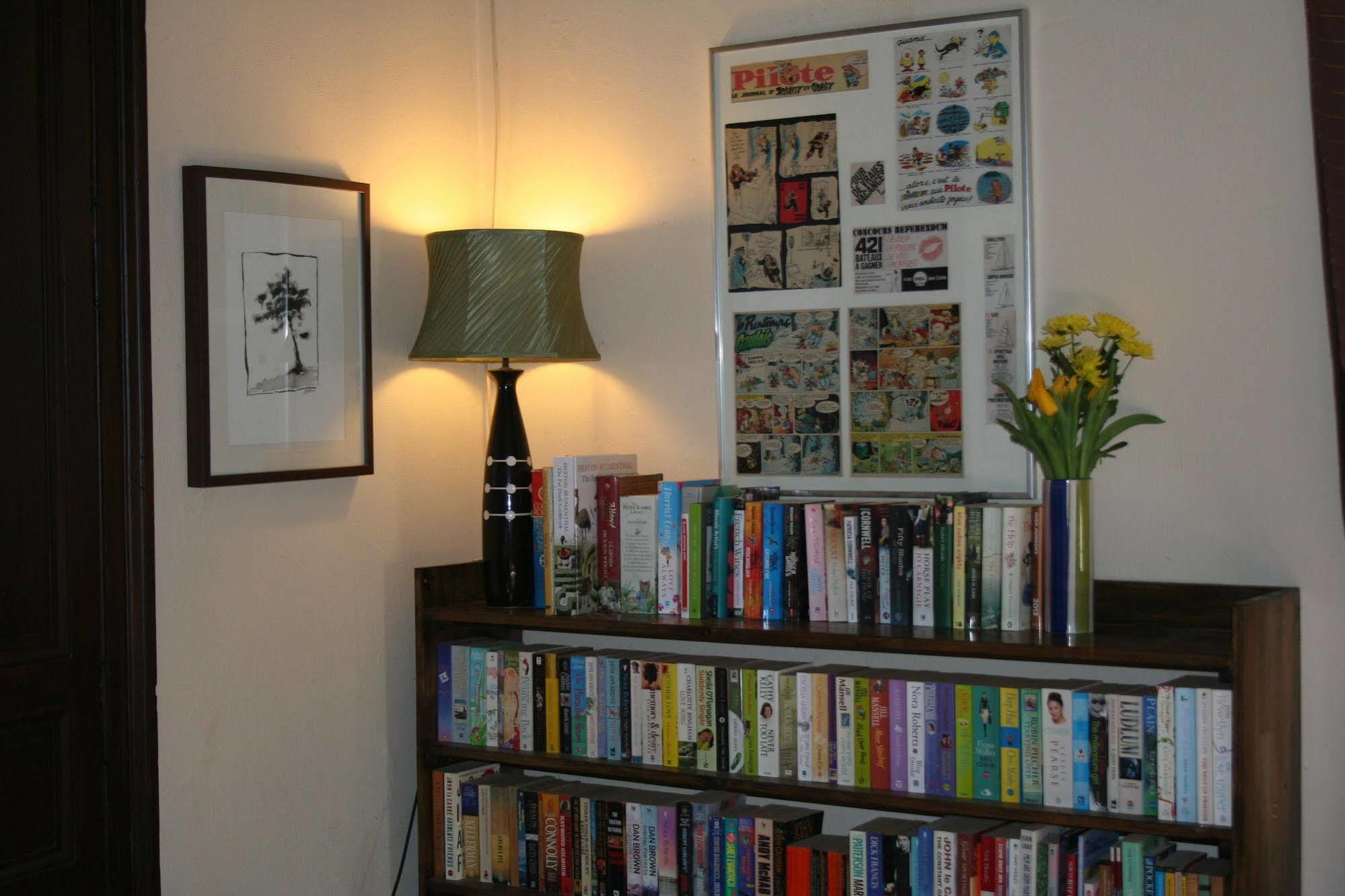 Le Voltaire Bed & Breakfast Airvault Dış mekan fotoğraf
